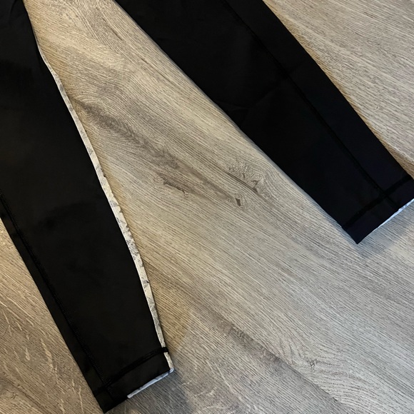 Lululemon leggings - Picture 7 of 8
